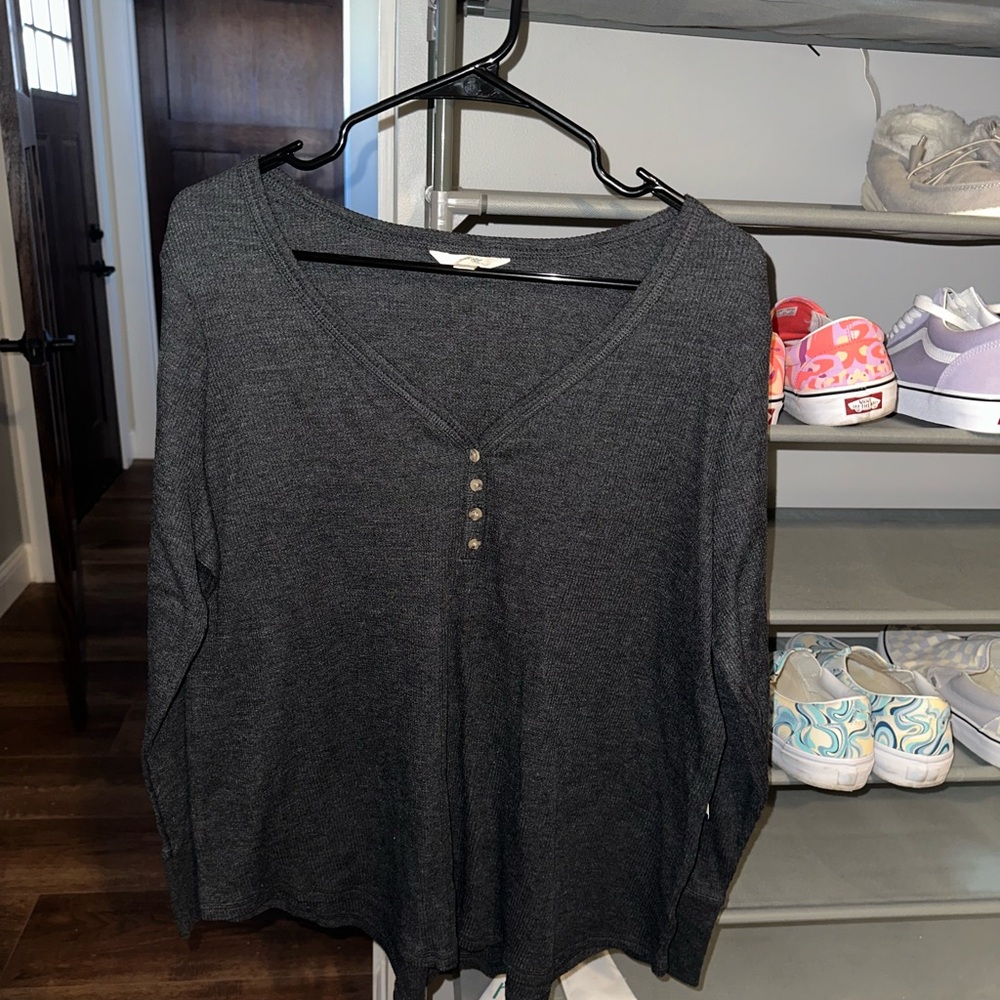 Never worn women’s long sleeve top